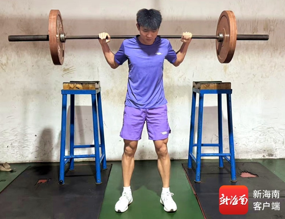 从儋州少年到全国冠军 短跑新星吴学杰背后的速度与传承 自贸港的年轻人(图1)