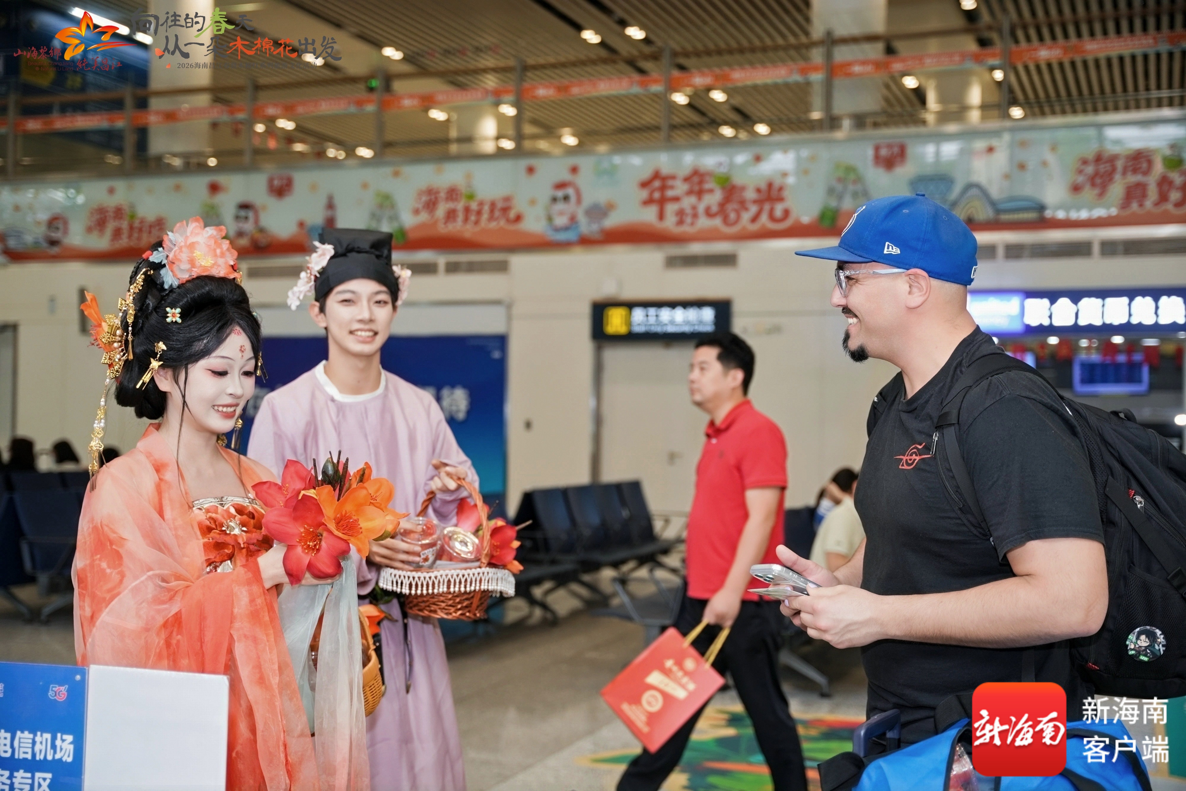 昌江木棉“飞”抵海口，全城派送第一抹春色